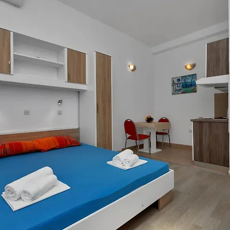 Apartments Ferdo Zivogosce Room photo