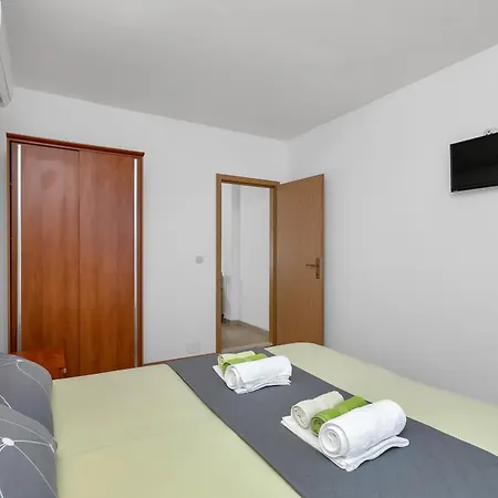 Apartments Ferdo Zivogosce Room photo