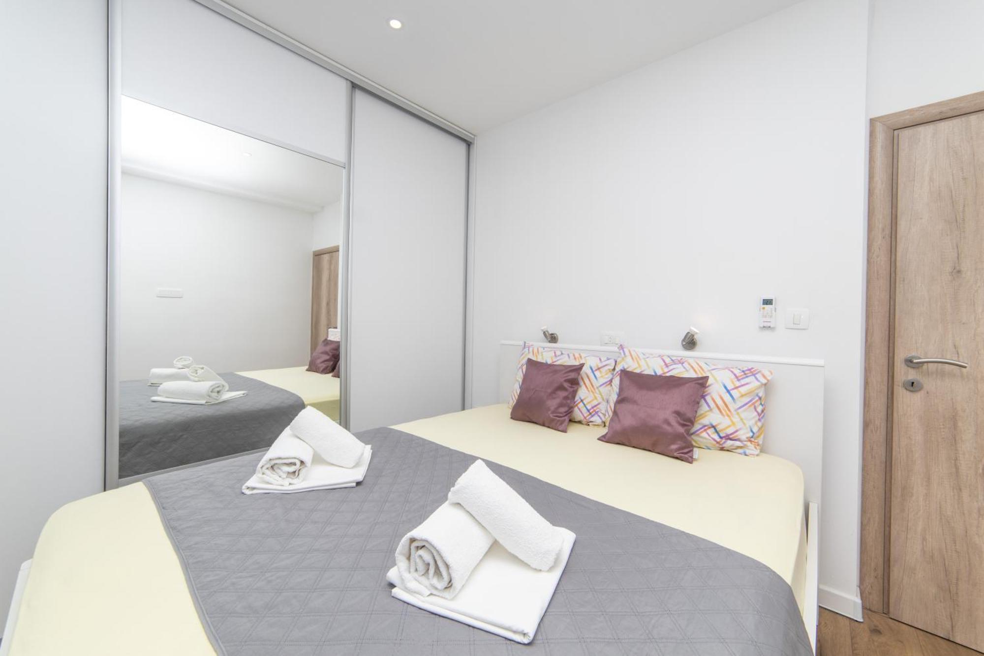 Ferdo Apartment *
